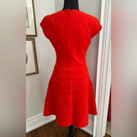DVF Diane Von Furstenberg Red Dress Size 4 - Picture 2 of 5